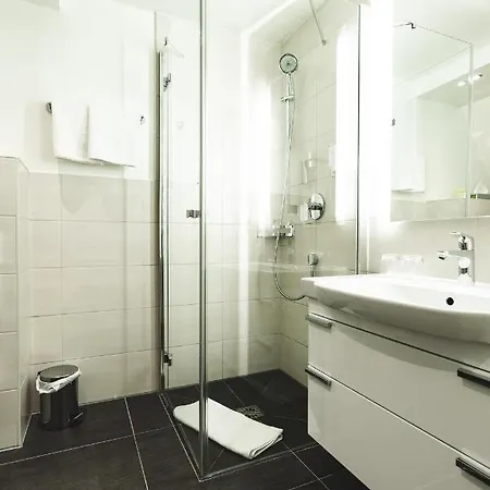 Hotell Romantik Hotel Schloss Hohenstein