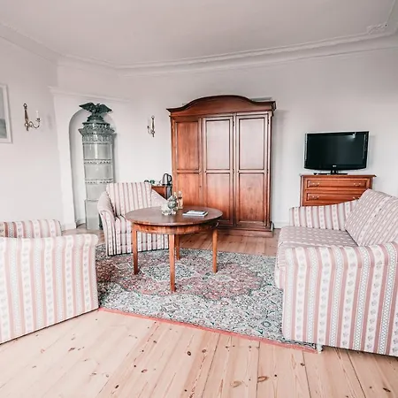 Hotell Romantik Hotel Schloss Hohenstein 4*