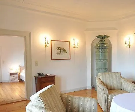 Hotell Romantik Hotel Schloss Hohenstein 4*