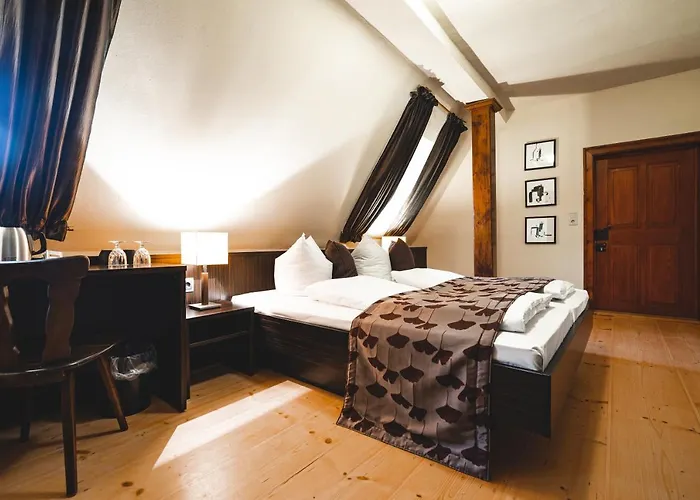 Romantik Schloss Hohenstein 4*