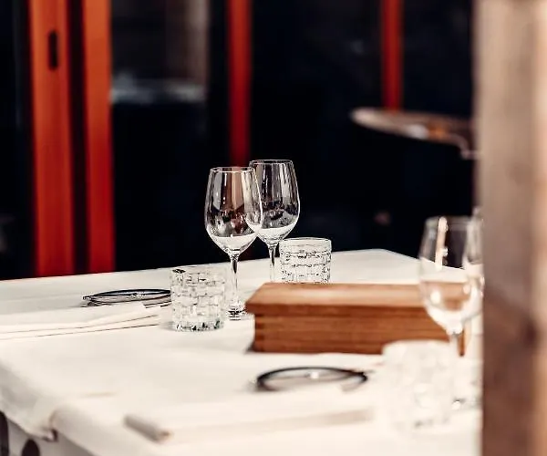 Hotel Romantik Schloss Hohenstein 4*
