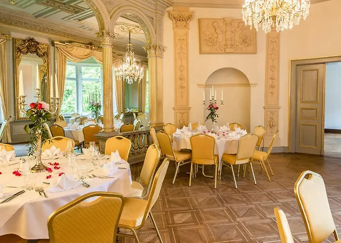 Hotel Romantik Schloss Hohenstein Ahorn (Bavaria)