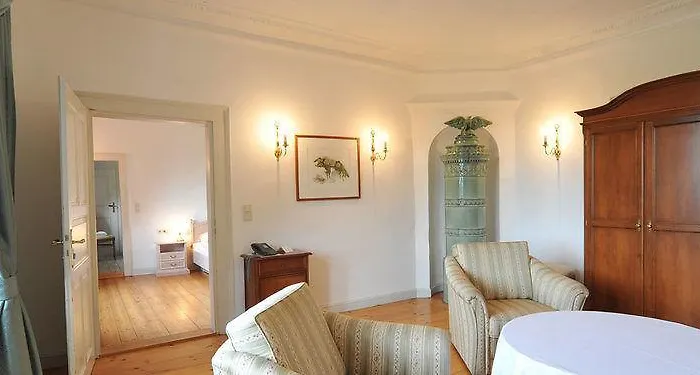 Hotel Romantik Schloss Hohenstein 4*